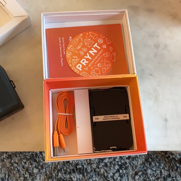 🔥 HOST PICK 💿 NWOT Prynt Pocket Instant Photo Printer for iPhone - Picture 5 of 5